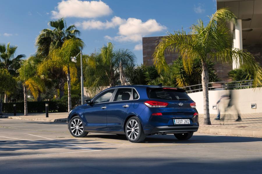  Hyundai i30 2017 года  (фото 18 из 43)
